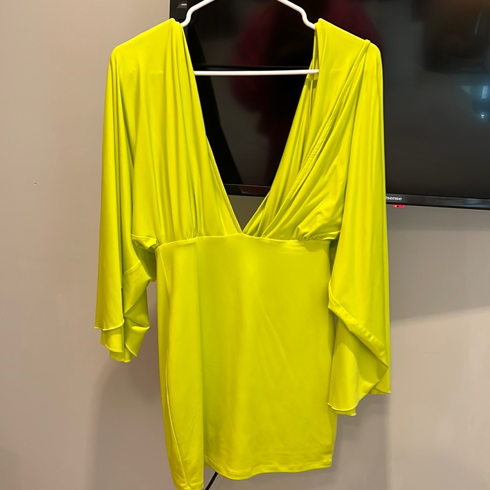 Bebe dress